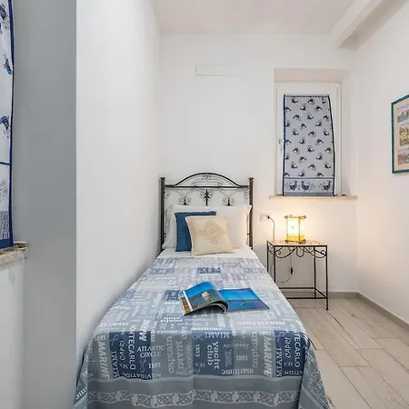 Affittasardegna-casa Altamarea * Cala Gonone