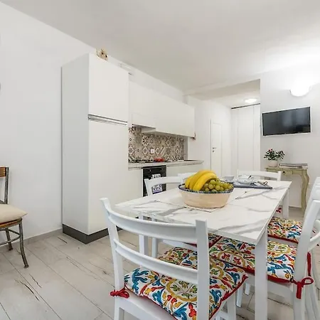 Affittasardegna-casa Altamarea *