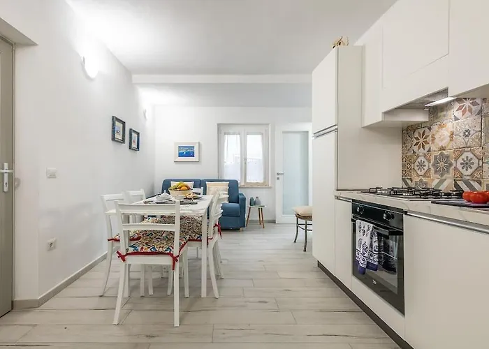 Affittasardegna-casa Altamarea Cala Gonone